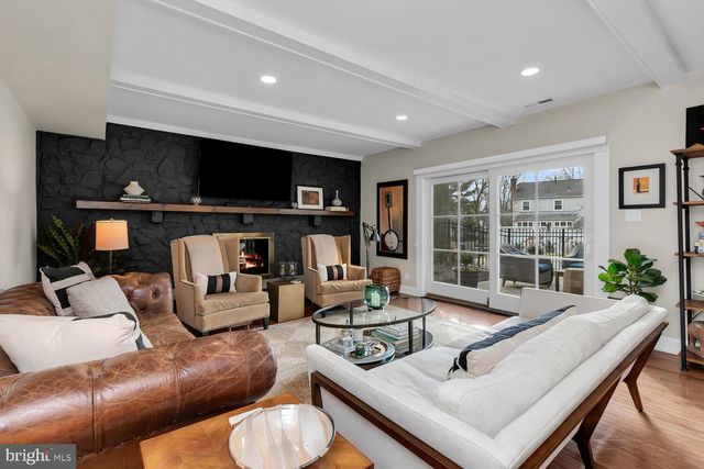 13 EDITH DR, Lawrenceville, NJ 08648