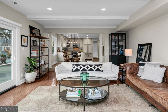 13 EDITH DR, Lawrenceville, NJ 08648