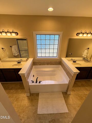 82 Meherrin Court, Clayton, NC 27527