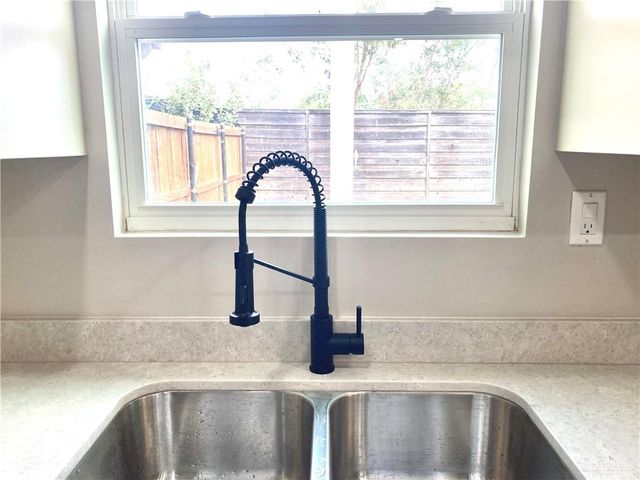 2217 Corales Street, Mission, TX 78573