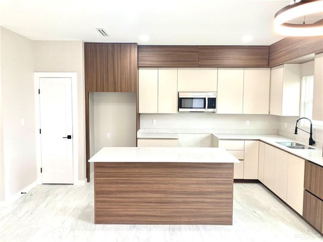 2217 Corales Street, Mission, TX 78573