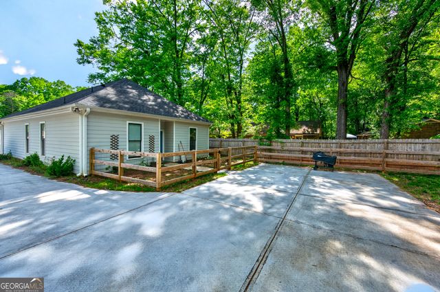 1001 Davis Street, Monroe, GA 30655