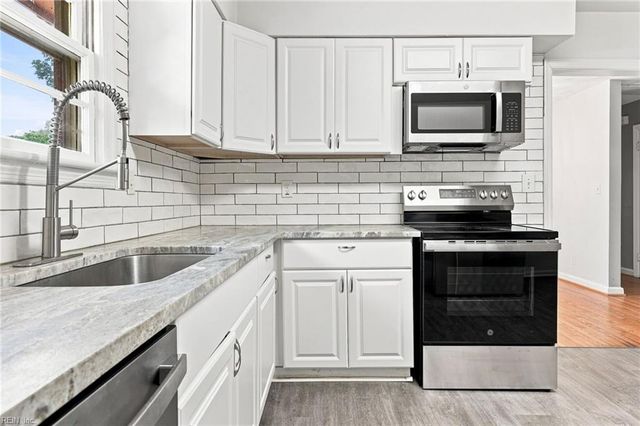 1208 Pineview AVE, Norfolk, VA 23503