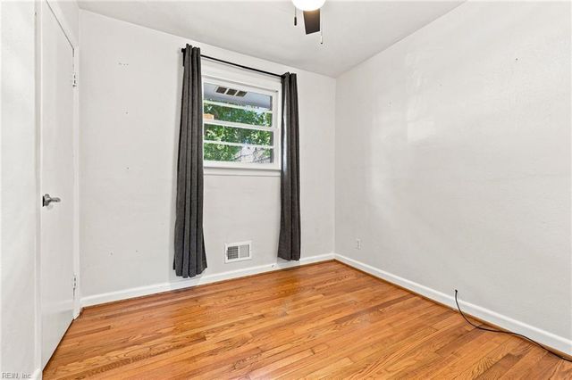 1208 Pineview AVE, Norfolk, VA 23503