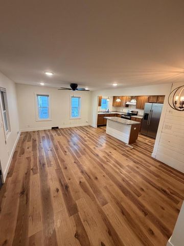1633 Avon STREET, La Crosse, WI 54603