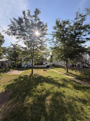 1633 Avon STREET, La Crosse, WI 54603