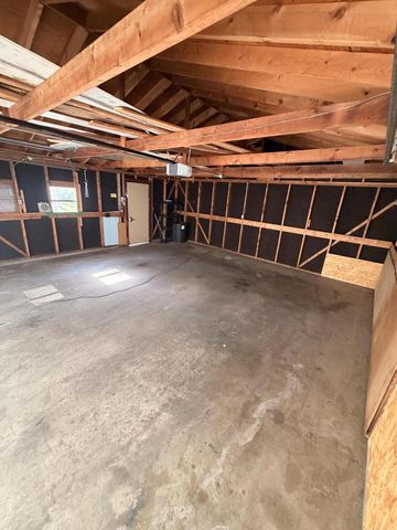 1633 Avon STREET, La Crosse, WI 54603