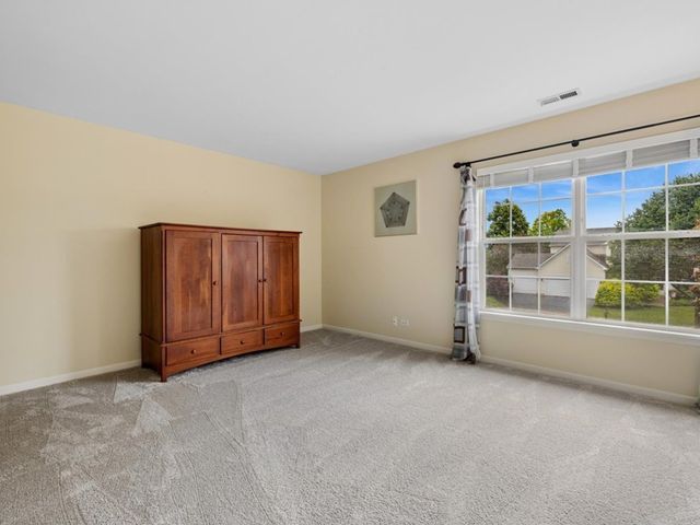 260 Summerdale Lane, Algonquin, IL 60102