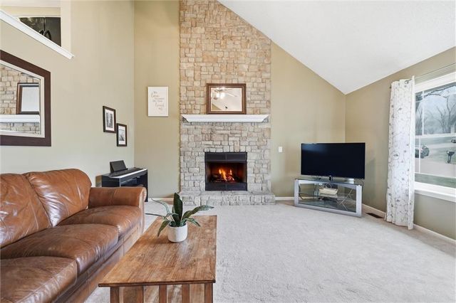 10230 NW 57th Street, Kansas City, MO 64152