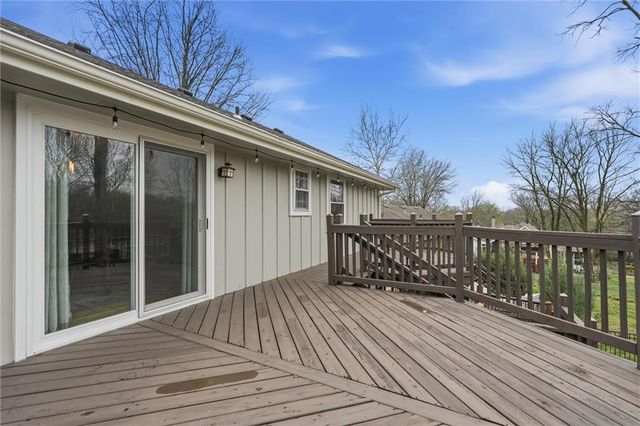 10230 NW 57th Street, Kansas City, MO 64152