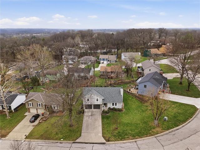 10230 NW 57th Street, Kansas City, MO 64152