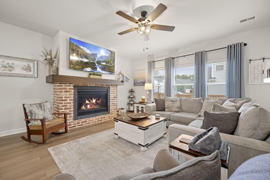 Image 18 of property listing at 4318 Harmony Creek Road, Summerville, SC 29485