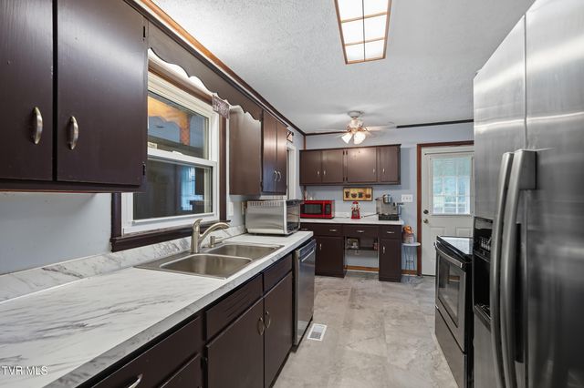 2104 Osborne Street, Bristol, VA 24201