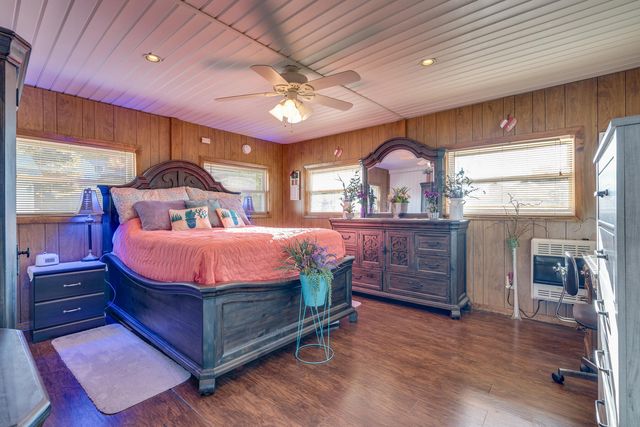 2104 Osborne Street, Bristol, VA 24201