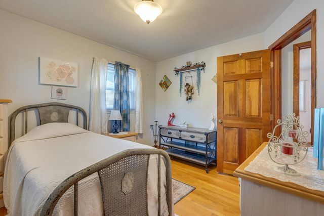 2104 Osborne Street, Bristol, VA 24201
