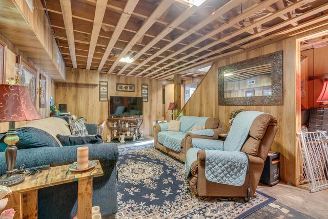 2104 Osborne Street, Bristol, VA 24201