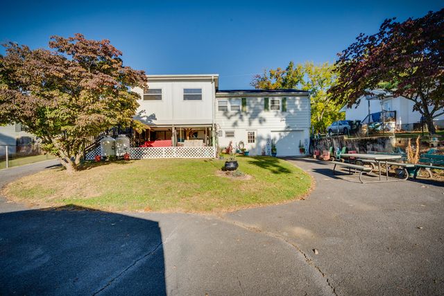 2104 Osborne Street, Bristol, VA 24201