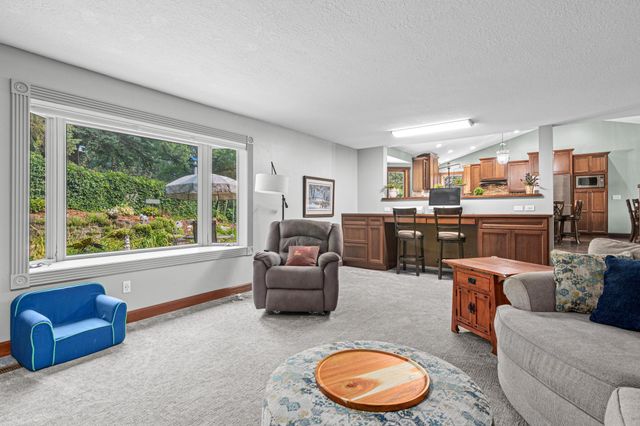 13423 Dominica Way, Apple Valley, MN 55124