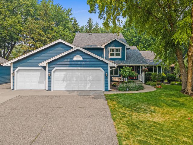 13423 Dominica Way, Apple Valley, MN 55124