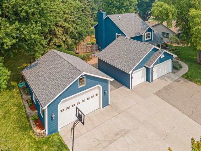 13423 Dominica Way, Apple Valley, MN 55124