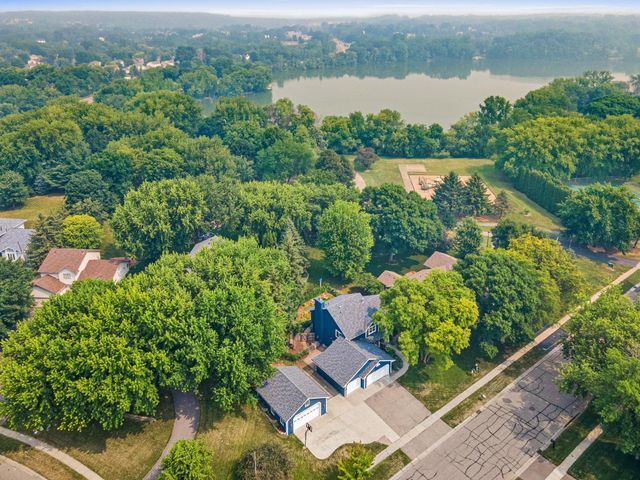 13423 Dominica Way, Apple Valley, MN 55124