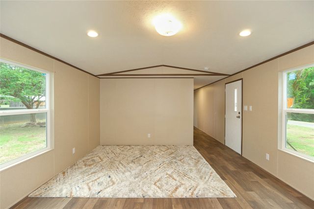 77 Rayburn Drive, Gordonville, TX 76245
