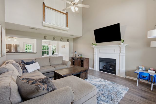 3317 Cornerstone Dr, Murfreesboro, TN 37128