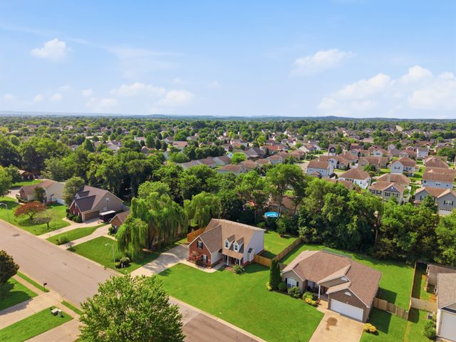 3317 Cornerstone Dr, Murfreesboro, TN 37128