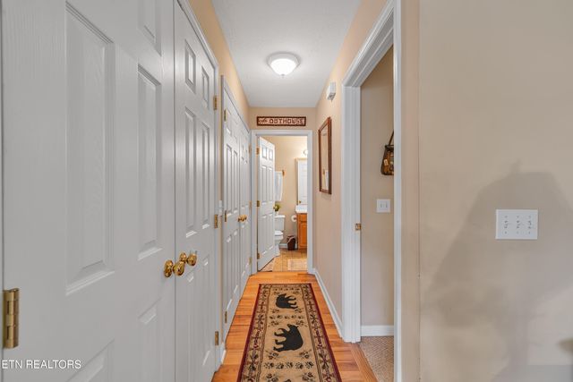 531 Tanasi Tr, Pigeon Forge, TN 37863