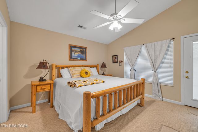 531 Tanasi Tr, Pigeon Forge, TN 37863