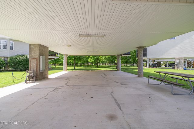 531 Tanasi Tr, Pigeon Forge, TN 37863