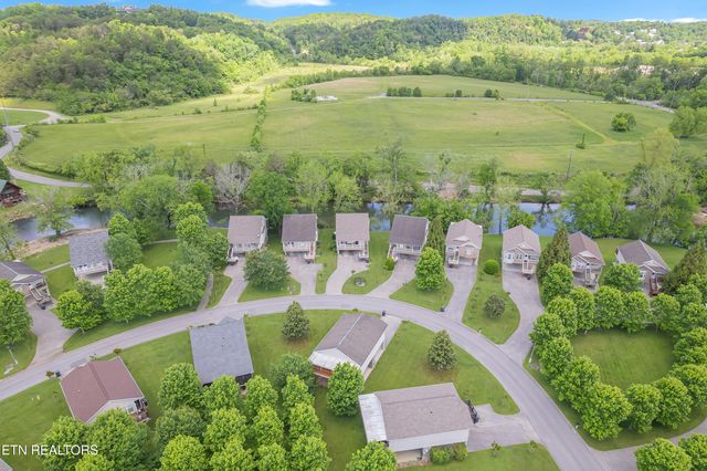 531 Tanasi Tr, Pigeon Forge, TN 37863