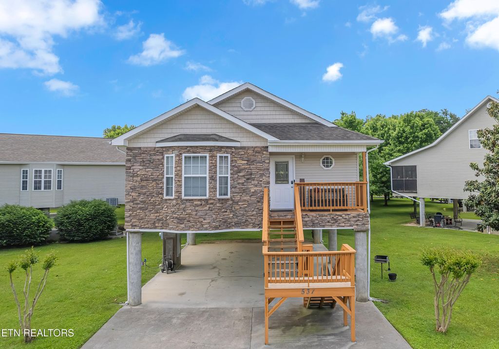 531 Tanasi Tr, Pigeon Forge, TN 37863