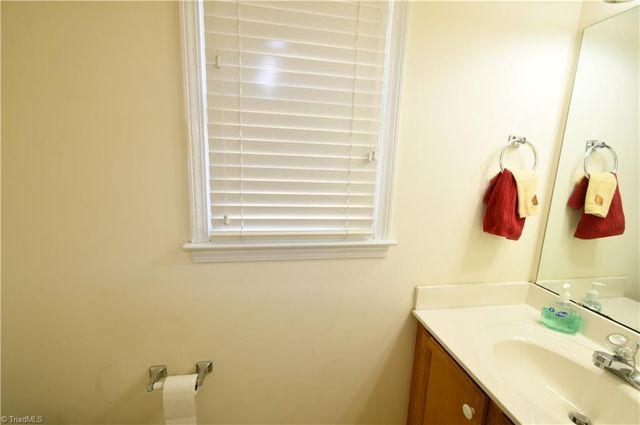 8570 Linville Road, Oak Ridge, NC 27310