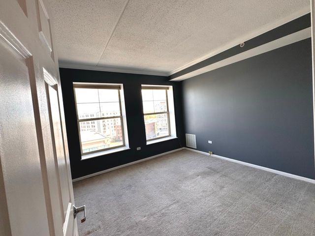 656 Pearson Street 701C, Des Plaines, IL 60016