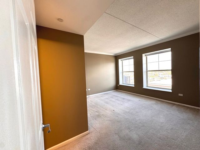 656 Pearson Street 701C, Des Plaines, IL 60016