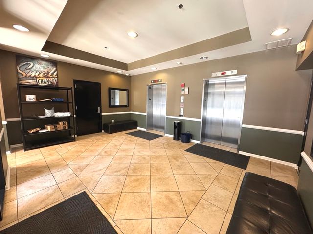 656 Pearson Street 701C, Des Plaines, IL 60016