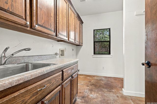 988 COYOTE RIDGE, Spring Branch, TX 78070
