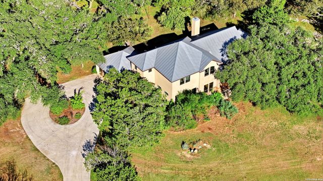 988 COYOTE RIDGE, Spring Branch, TX 78070