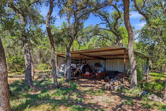 988 COYOTE RIDGE, Spring Branch, TX 78070