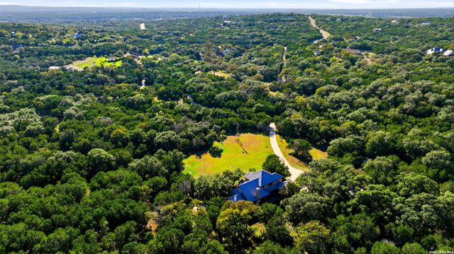 988 COYOTE RIDGE, Spring Branch, TX 78070