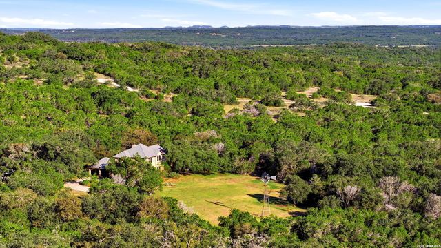 988 COYOTE RIDGE, Spring Branch, TX 78070