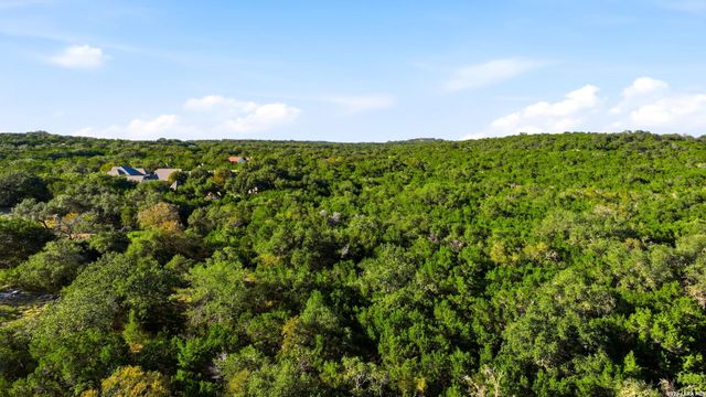 988 COYOTE RIDGE, Spring Branch, TX 78070