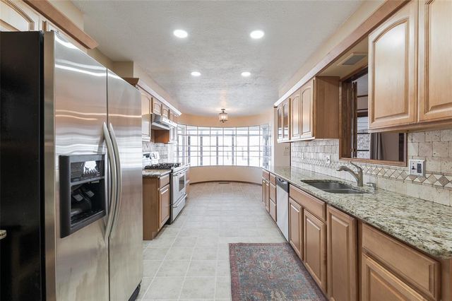 10033 Henderson Drive, Oklahoma City, OK 73139