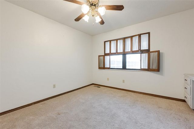 10033 Henderson Drive, Oklahoma City, OK 73139