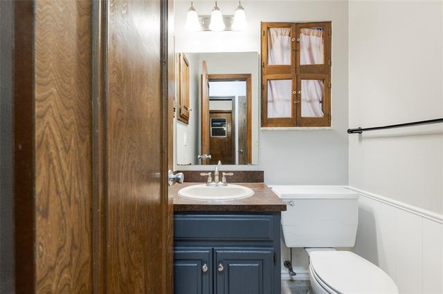 10033 Henderson Drive, Oklahoma City, OK 73139