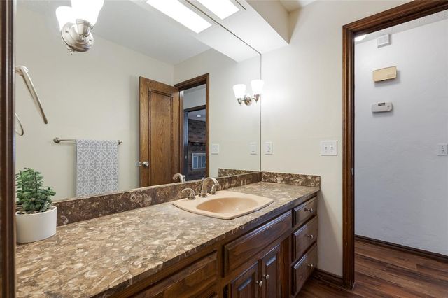 10033 Henderson Drive, Oklahoma City, OK 73139