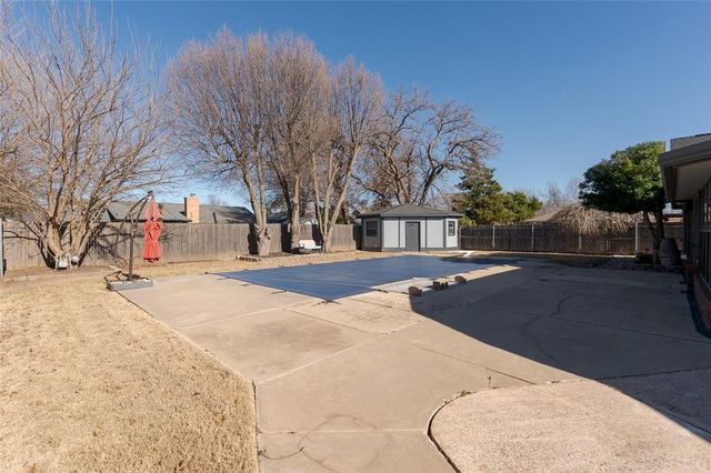 10033 Henderson Drive, Oklahoma City, OK 73139