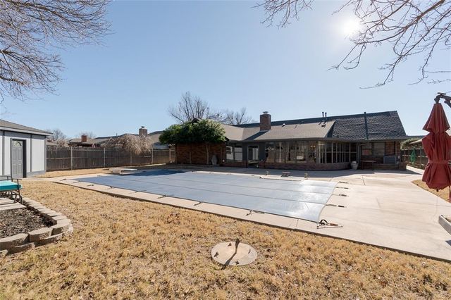 10033 Henderson Drive, Oklahoma City, OK 73139