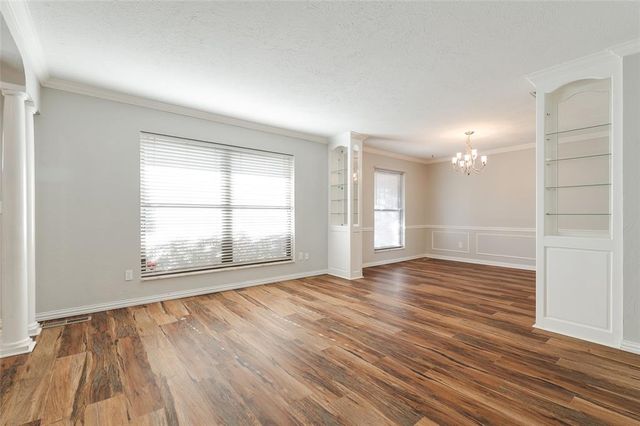 10033 Henderson Drive, Oklahoma City, OK 73139